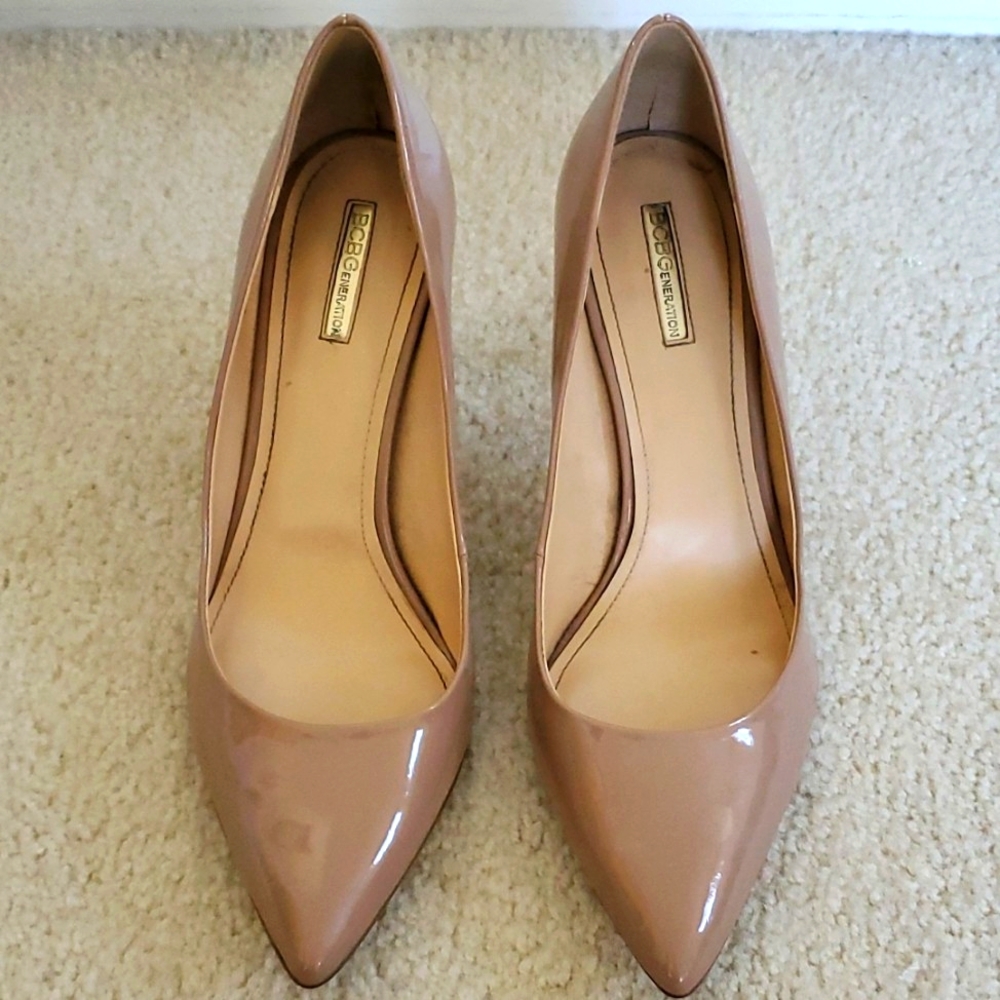 Womens closed pointed toe rose pink BCBGeneration pumps